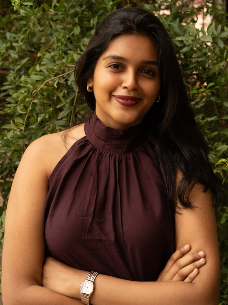 Dhivya, professional nutritionist